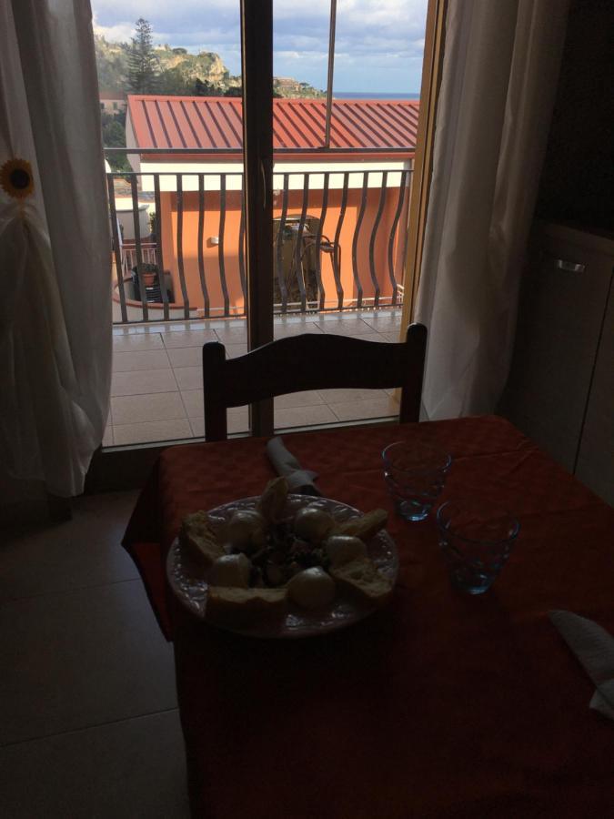 Residence La Fenice Ff Giardini Naxos Exterior photo