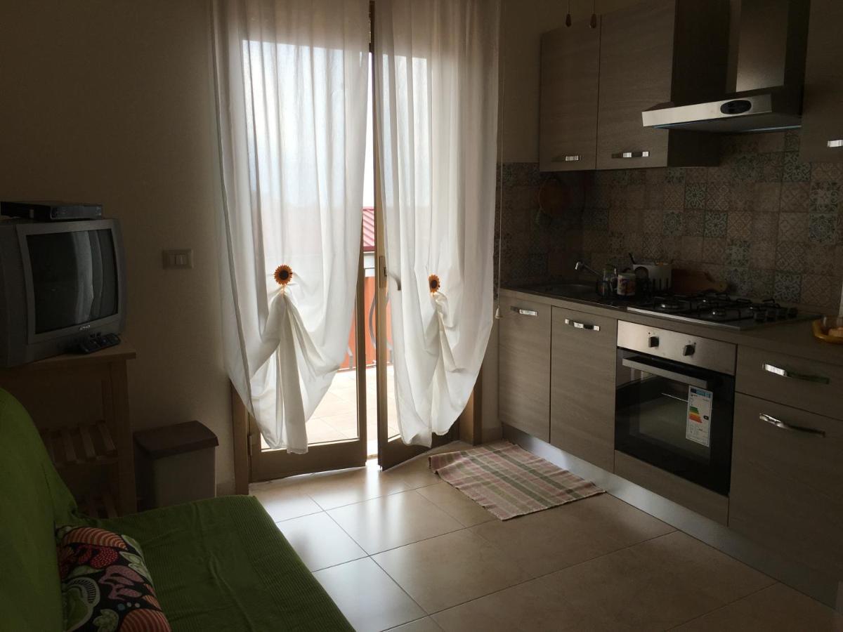 Residence La Fenice Ff Giardini Naxos Exterior photo